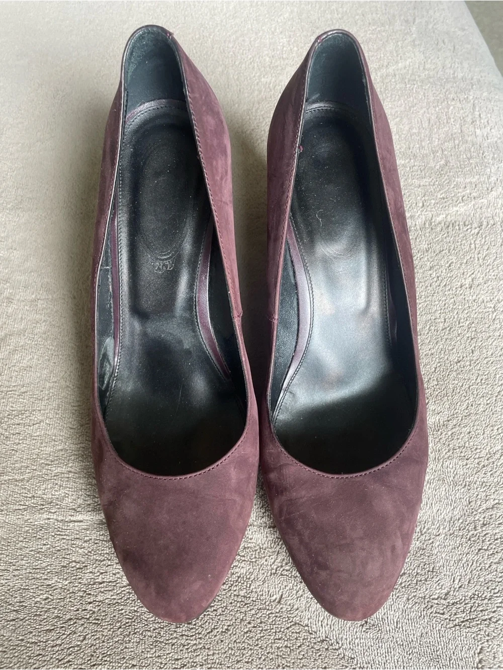 Tod’s Burgundy Suede Wedge Heels w/ Rubber Sole. Slightly Narrow